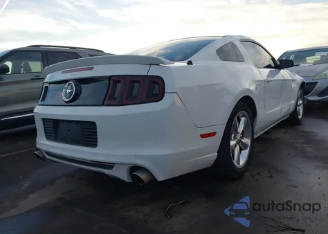 2014 Ford Mustang V6 from USA, damaged, VIN 1ZVBP8AM7E5318483